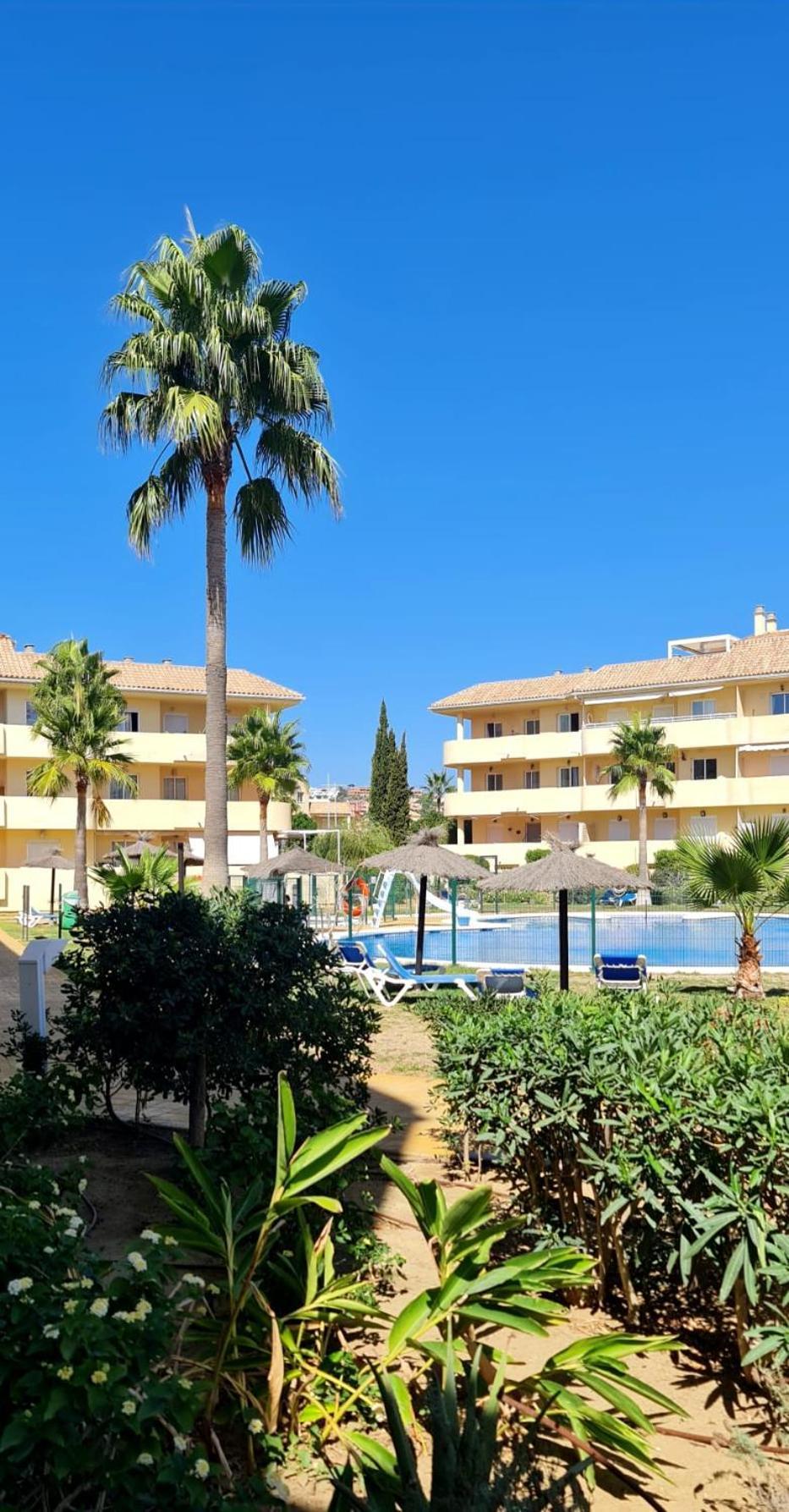 Aldea Beach Boutique Apartment Manilva Bagian luar foto